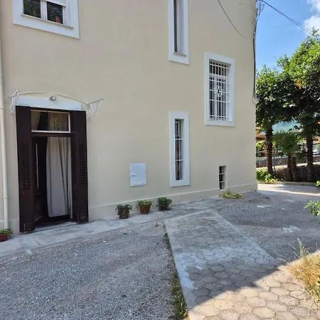 Apartman Tina *