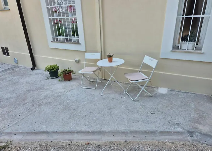 Tina Apartamento